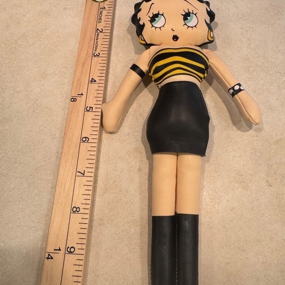 GoodStuff Betty Boop Motorcycle Vinyl Doll 10 Inch 2011 - Picture 4 of 4